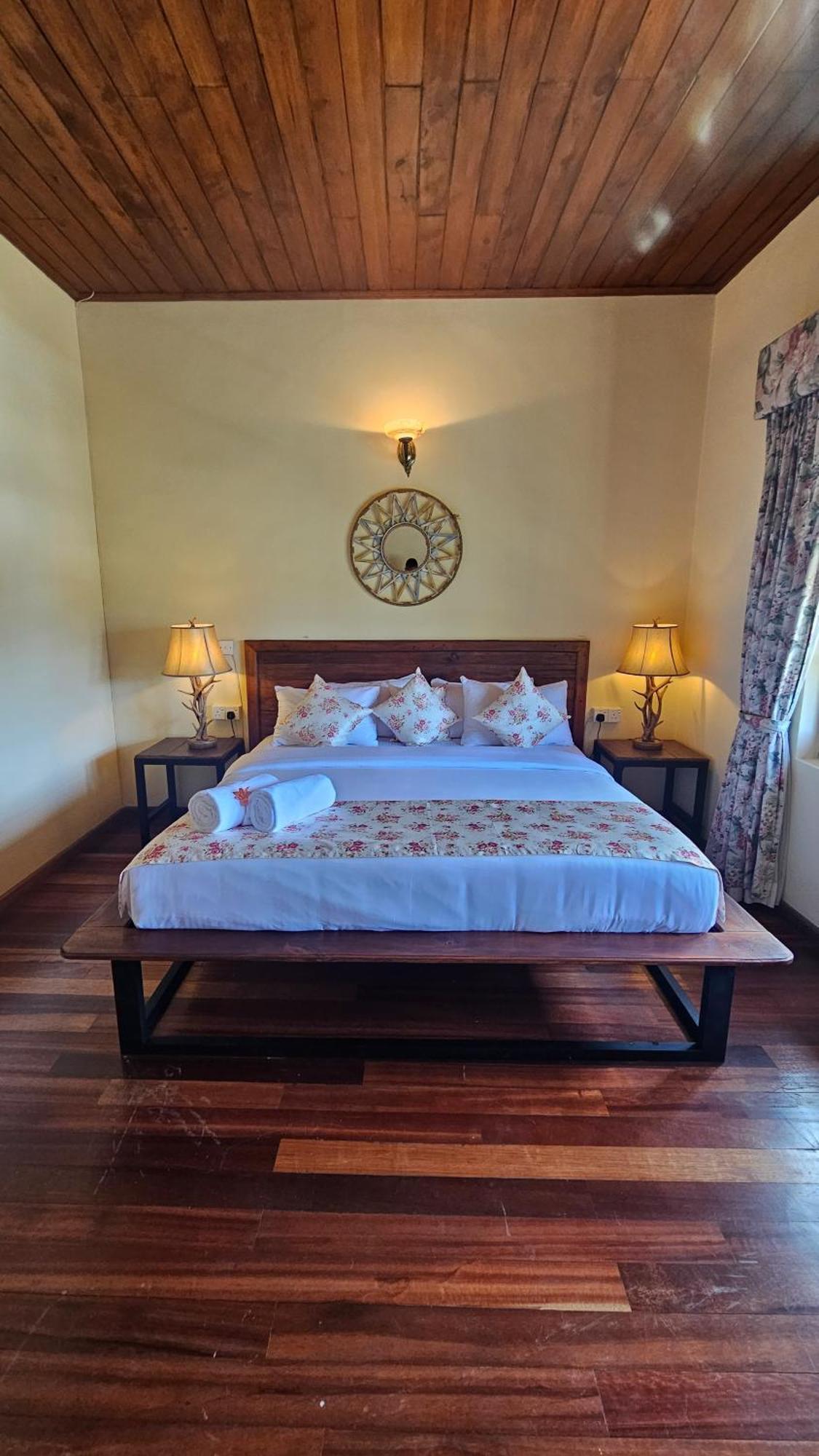 The Loris Manor Hotel Nuwara Eliya Exterior photo