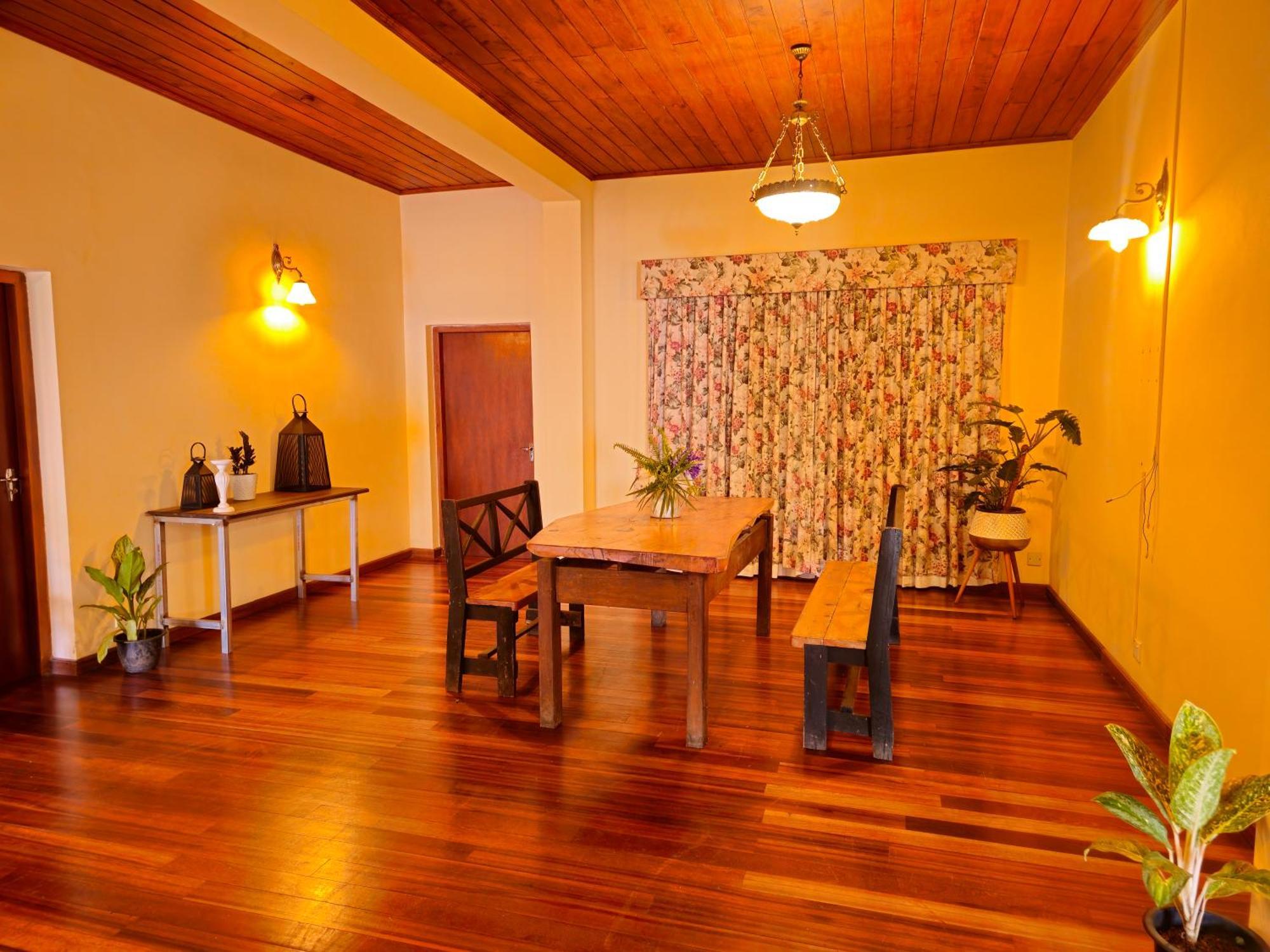 The Loris Manor Hotel Nuwara Eliya Exterior photo